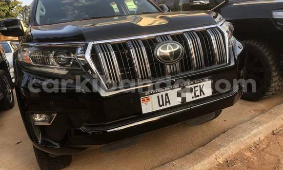 Gura Nshya Toyota Land Cruiser Prado Black Imodoka i Kampala mu Uganda Gura Nshya Toyota Land Cruiser Prado Black Imodoka i Kampala mu Uganda
