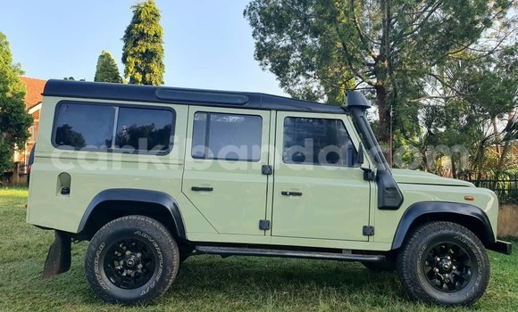 Acheter Neuf Voiture Land Rover Defender Vert à Kampala, Ouganda Acheter Neuf Voiture Land Rover Defender Vert à Kampala, Ouganda