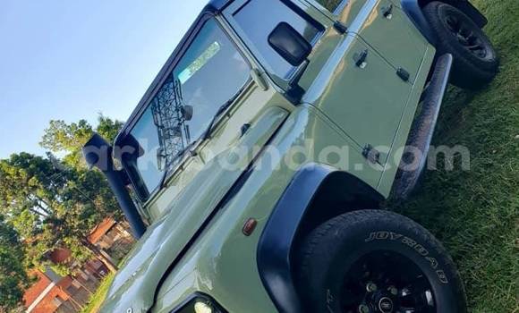 Acheter Neuf Voiture Land Rover Defender Vert à Kampala, Ouganda Acheter Neuf Voiture Land Rover Defender Vert à Kampala, Ouganda