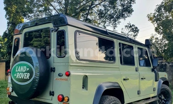 Acheter Neuf Voiture Land Rover Defender Vert à Kampala, Ouganda Acheter Neuf Voiture Land Rover Defender Vert à Kampala, Ouganda