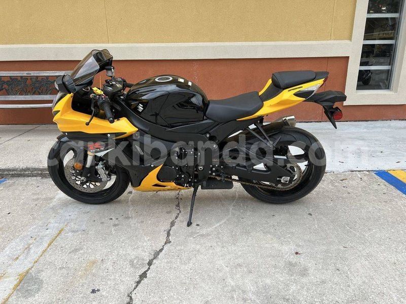Big with watermark suzuki gsx r northern apac 25755