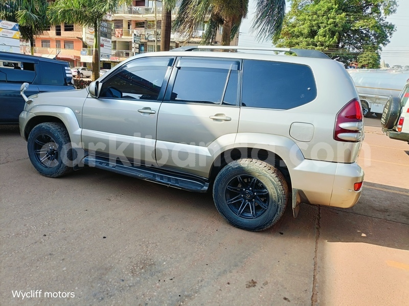 Big with watermark toyota land cruiser prado uganda kampala 25759