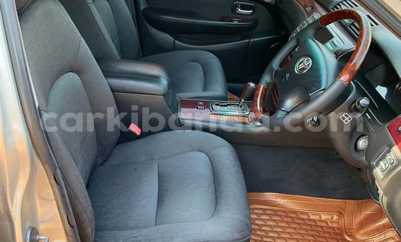 Gura Yakoze Toyota Brevis Silver Imodoka i Kampala mu Uganda Gura Yakoze Toyota Brevis Silver Imodoka i Kampala mu Uganda