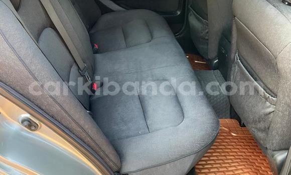 Gura Yakoze Toyota Brevis Silver Imodoka i Kampala mu Uganda Gura Yakoze Toyota Brevis Silver Imodoka i Kampala mu Uganda