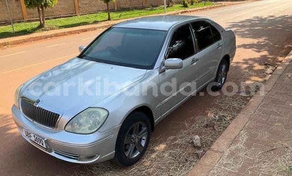 Gura Yakoze Toyota Brevis Silver Imodoka i Kampala mu Uganda Gura Yakoze Toyota Brevis Silver Imodoka i Kampala mu Uganda