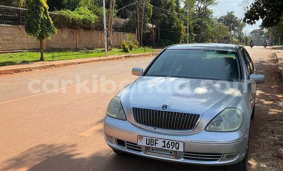 Gura Yakoze Toyota Brevis Silver Imodoka i Kampala mu Uganda Gura Yakoze Toyota Brevis Silver Imodoka i Kampala mu Uganda