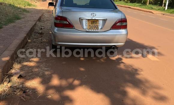 Gura Yakoze Toyota Brevis Silver Imodoka i Kampala mu Uganda Gura Yakoze Toyota Brevis Silver Imodoka i Kampala mu Uganda