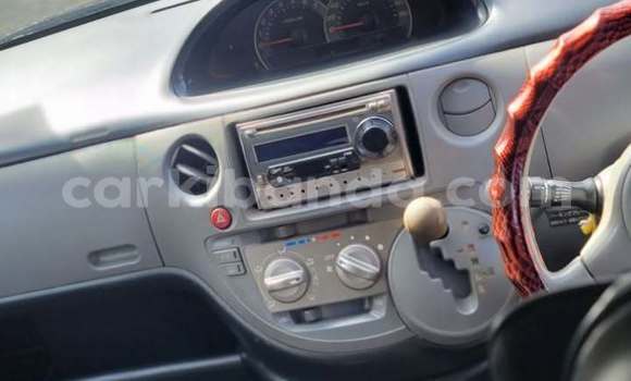 Gura Yakoze Toyota Sienta Other Imodoka i Kampala mu Uganda Gura Yakoze Toyota Sienta Other Imodoka i Kampala mu Uganda