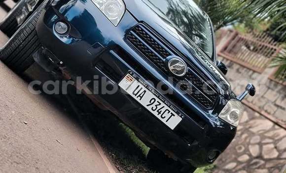 Gura Yakoze Toyota RAV4 Blue Imodoka i Kampala mu Uganda Gura Yakoze Toyota RAV4 Blue Imodoka i Kampala mu Uganda