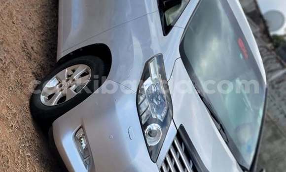 Gura Yakoze Toyota Alphard Other Imodoka i Kampala mu Uganda Gura Yakoze Toyota Alphard Other Imodoka i Kampala mu Uganda