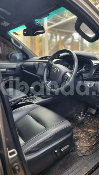 Big with watermark toyota hilux uganda kampala 25783