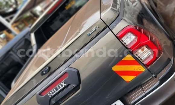 Gura Yakoze Toyota Hilux Other Imodoka i Kampala mu Uganda Gura Yakoze Toyota Hilux Other Imodoka i Kampala mu Uganda