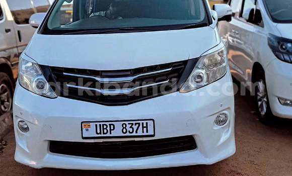 Gura Yakoze Toyota Alphard White Imodoka i Kampala mu Uganda Gura Yakoze Toyota Alphard White Imodoka i Kampala mu Uganda