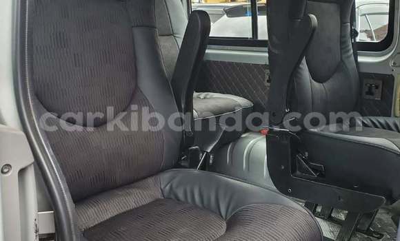 Gura Yakoze Toyota Hiace Other Imodoka i Kampala mu Uganda Gura Yakoze Toyota Hiace Other Imodoka i Kampala mu Uganda