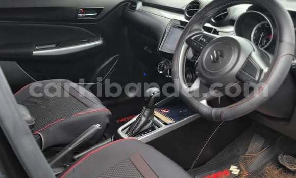 Gura Yakoze Suzuki Swift Black Imodoka i Kampala mu Uganda Gura Yakoze Suzuki Swift Black Imodoka i Kampala mu Uganda