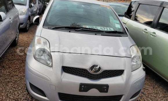 Gura Yakoze Toyota Vitz Other Imodoka i Kampala mu Uganda Gura Yakoze Toyota Vitz Other Imodoka i Kampala mu Uganda
