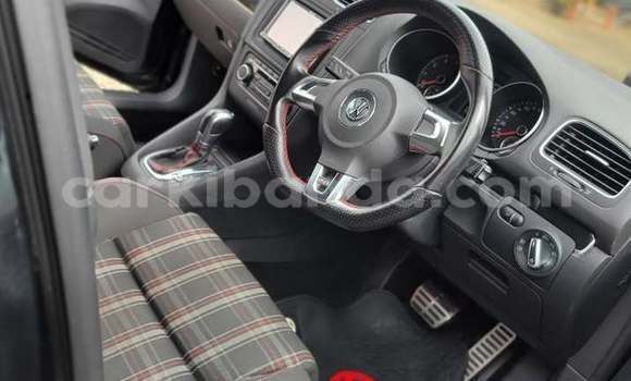 Gura Yakoze Volkswagen Golf Black Imodoka i Kampala mu Uganda Gura Yakoze Volkswagen Golf Black Imodoka i Kampala mu Uganda
