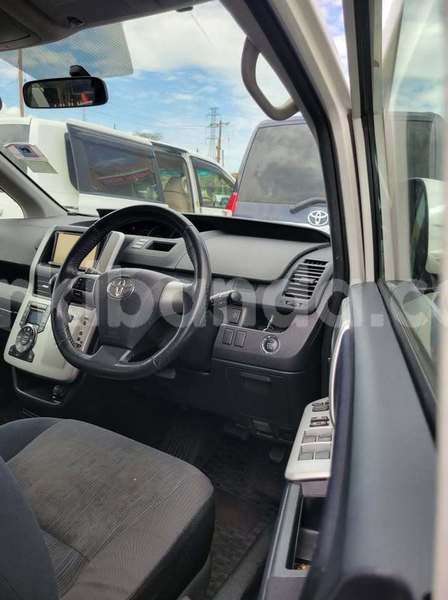 Big with watermark toyota noah uganda kampala 25799