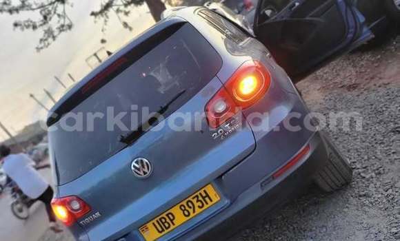 Gura Yakoze Volkswagen Tiguan Blue Imodoka i Kampala mu Uganda Gura Yakoze Volkswagen Tiguan Blue Imodoka i Kampala mu Uganda