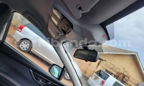 Gura Yakoze Subaru XV Black Imodoka i Kampala mu Uganda Gura Yakoze Subaru XV Black Imodoka i Kampala mu Uganda