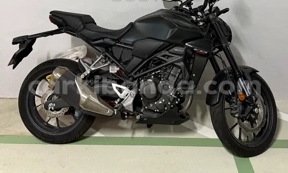 Buy Used Honda CB Black Bike in Kampala in Uganda