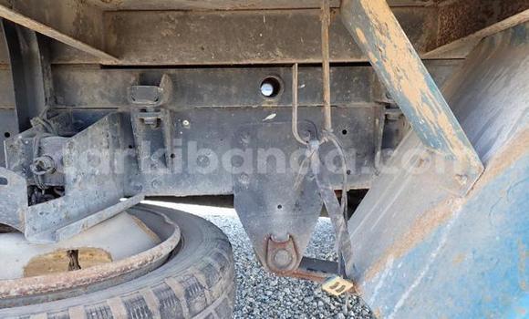 Buy Import Mitsubishi L400 Blue Truck in Kampala in Uganda Buy Import Mitsubishi L400 Blue Truck in Kampala in Uganda