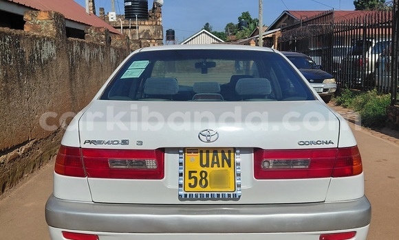 Nunua Ilio tumika Toyota Premio Nyeupe Gari ndani ya Kampala nchini Uganda Nunua Ilio tumika Toyota Premio Nyeupe Gari ndani ya Kampala nchini Uganda