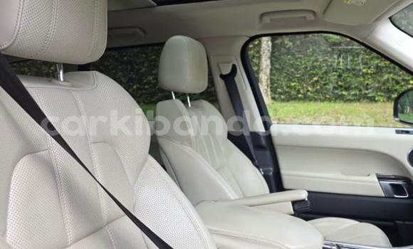 Nunua Mpya Range Rover Range Rover Nyeusi Gari ndani ya Kampala nchini Uganda Nunua Mpya Range Rover Range Rover Nyeusi Gari ndani ya Kampala nchini Uganda