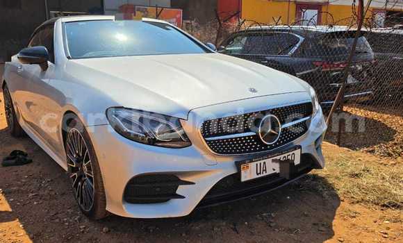 Nunua Mpya Mercedes-Benz E-Classe Fedha Gari ndani ya Kampala nchini Uganda Nunua Mpya Mercedes-Benz E-Classe Fedha Gari ndani ya Kampala nchini Uganda