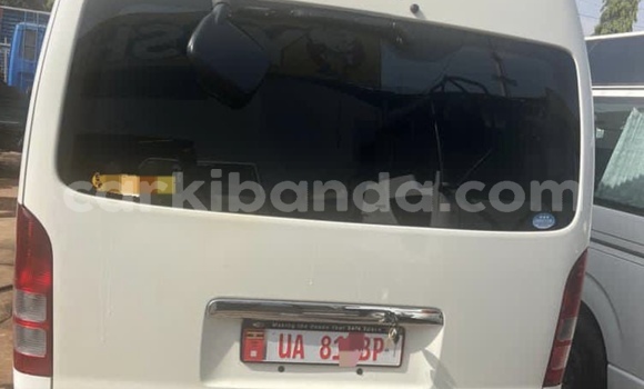 Acheter Neuf Voiture Toyota Hiace Blanc à Kampala, Ouganda Acheter Neuf Voiture Toyota Hiace Blanc à Kampala, Ouganda
