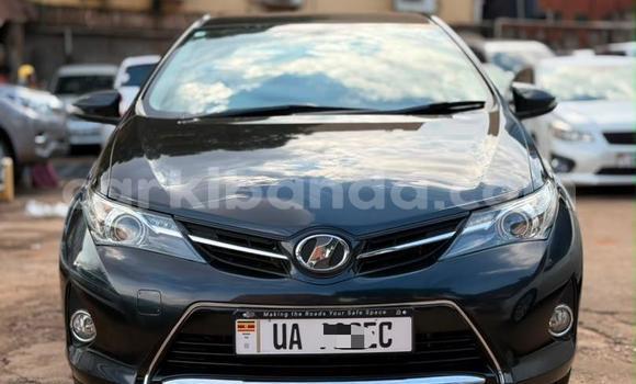 Nunua Mpya Toyota Auris Nyeusi Gari ndani ya Kampala nchini Uganda Nunua Mpya Toyota Auris Nyeusi Gari ndani ya Kampala nchini Uganda