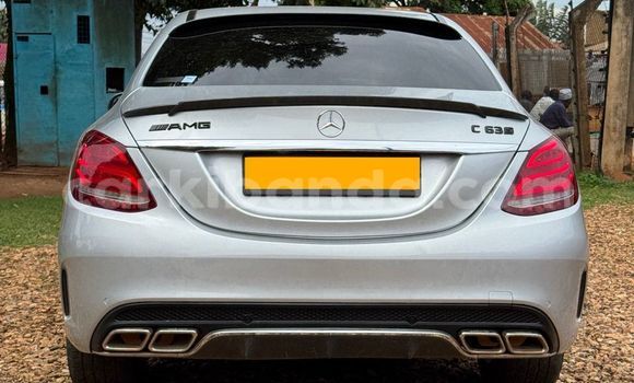Acheter Occasion Voiture Mercedes-Benz C-Classe Gris à Kampala, Ouganda