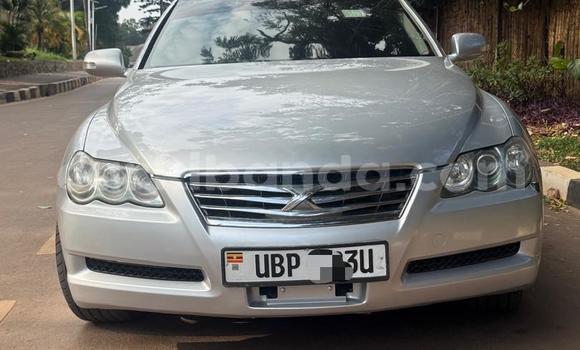 Nunua Ilio tumika Toyota Mark X Fedha Gari ndani ya Kampala nchini Uganda Nunua Ilio tumika Toyota Mark X Fedha Gari ndani ya Kampala nchini Uganda