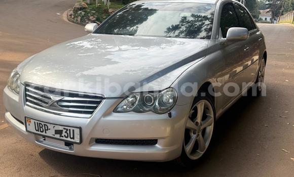 Nunua Ilio tumika Toyota Mark X Fedha Gari ndani ya Kampala nchini Uganda Nunua Ilio tumika Toyota Mark X Fedha Gari ndani ya Kampala nchini Uganda