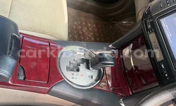 Nunua Ilio tumika Toyota Mark X Fedha Gari ndani ya Kampala nchini Uganda Nunua Ilio tumika Toyota Mark X Fedha Gari ndani ya Kampala nchini Uganda