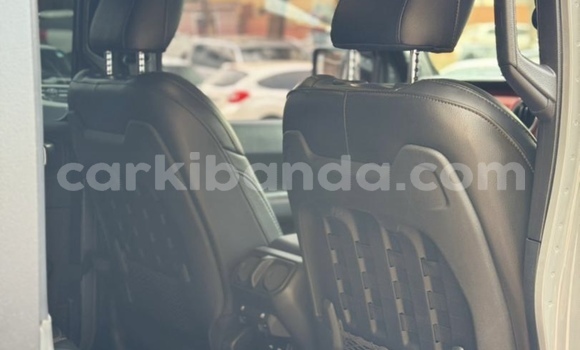 Nunua Mpya Jeep Wrangler Nyingine Gari ndani ya Kampala nchini Uganda Nunua Mpya Jeep Wrangler Nyingine Gari ndani ya Kampala nchini Uganda