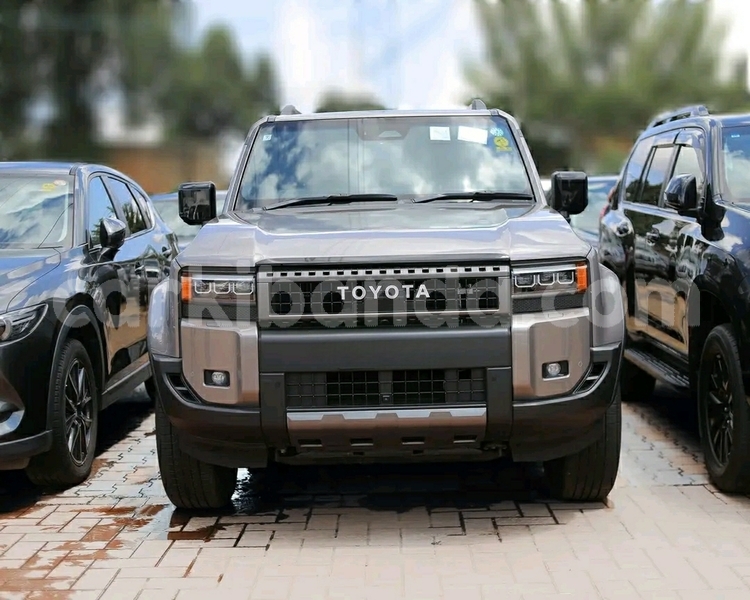 Big with watermark toyota prado uganda kampala 25841