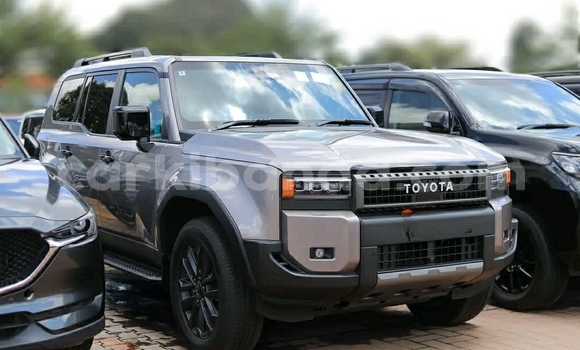 Buy Used Toyota Prado Beige Car in Kampala in Uganda Buy Used Toyota Prado Beige Car in Kampala in Uganda