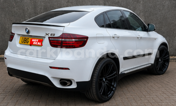 Acheter Occasion Voiture BMW X6 Blanc à Kampala, Ouganda Acheter Occasion Voiture BMW X6 Blanc à Kampala, Ouganda