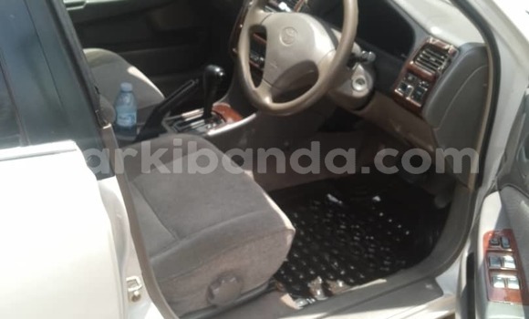 Gura Yakoze AC Ace Silver Imodoka i Kampala mu Uganda Gura Yakoze AC Ace Silver Imodoka i Kampala mu Uganda
