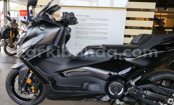 Acheter Neuf Moto Yamaha TMAX Noir à Bugembe, Est Acheter Neuf Moto Yamaha TMAX Noir à Bugembe, Est