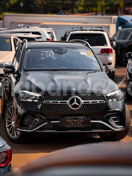 Big with watermark mercedes viano uganda masaka 25859