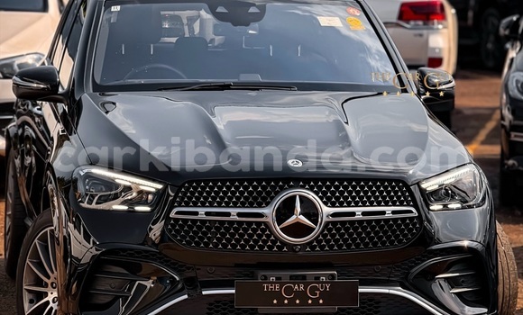 Nunua Mpya Mercedes Viano Nyeusi Gari ndani ya Masaka nchini Uganda Nunua Mpya Mercedes Viano Nyeusi Gari ndani ya Masaka nchini Uganda