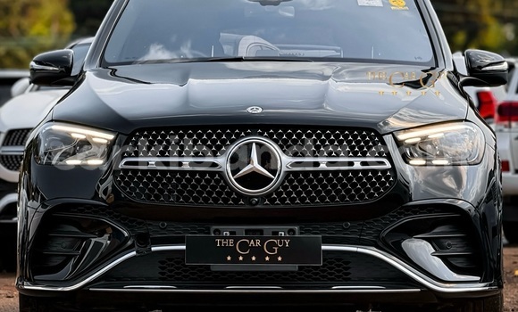 Nunua Mpya Mercedes Viano Nyeusi Gari ndani ya Masaka nchini Uganda Nunua Mpya Mercedes Viano Nyeusi Gari ndani ya Masaka nchini Uganda