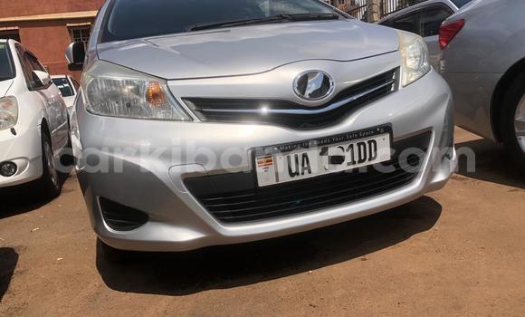 Nunua Mpya Toyota Vitz Fedha Gari ndani ya Kampala nchini Uganda Nunua Mpya Toyota Vitz Fedha Gari ndani ya Kampala nchini Uganda