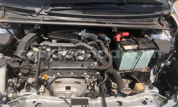 Nunua Mpya Toyota Vitz Fedha Gari ndani ya Kampala nchini Uganda Nunua Mpya Toyota Vitz Fedha Gari ndani ya Kampala nchini Uganda