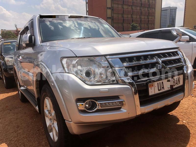Big with watermark mitsubishi pajero uganda kampala 25872