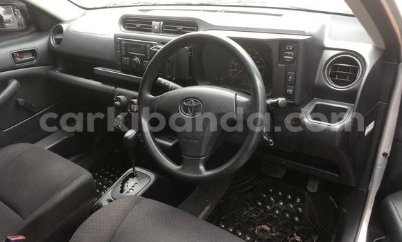 Gura Nshya Toyota Probox Silver Imodoka i Kampala mu Uganda Gura Nshya Toyota Probox Silver Imodoka i Kampala mu Uganda