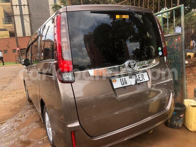Big with watermark toyota noah uganda kampala 25878