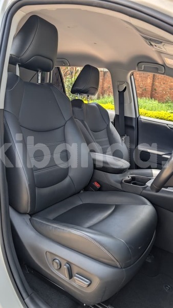 Big with watermark toyota rav4 uganda kampala 25880